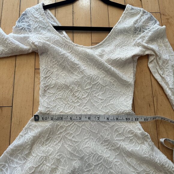 ABERCROMBIE & FITCH Lace Overlay Fit & Flare Skater Dress Size Small Cream - Picture 9 of 10